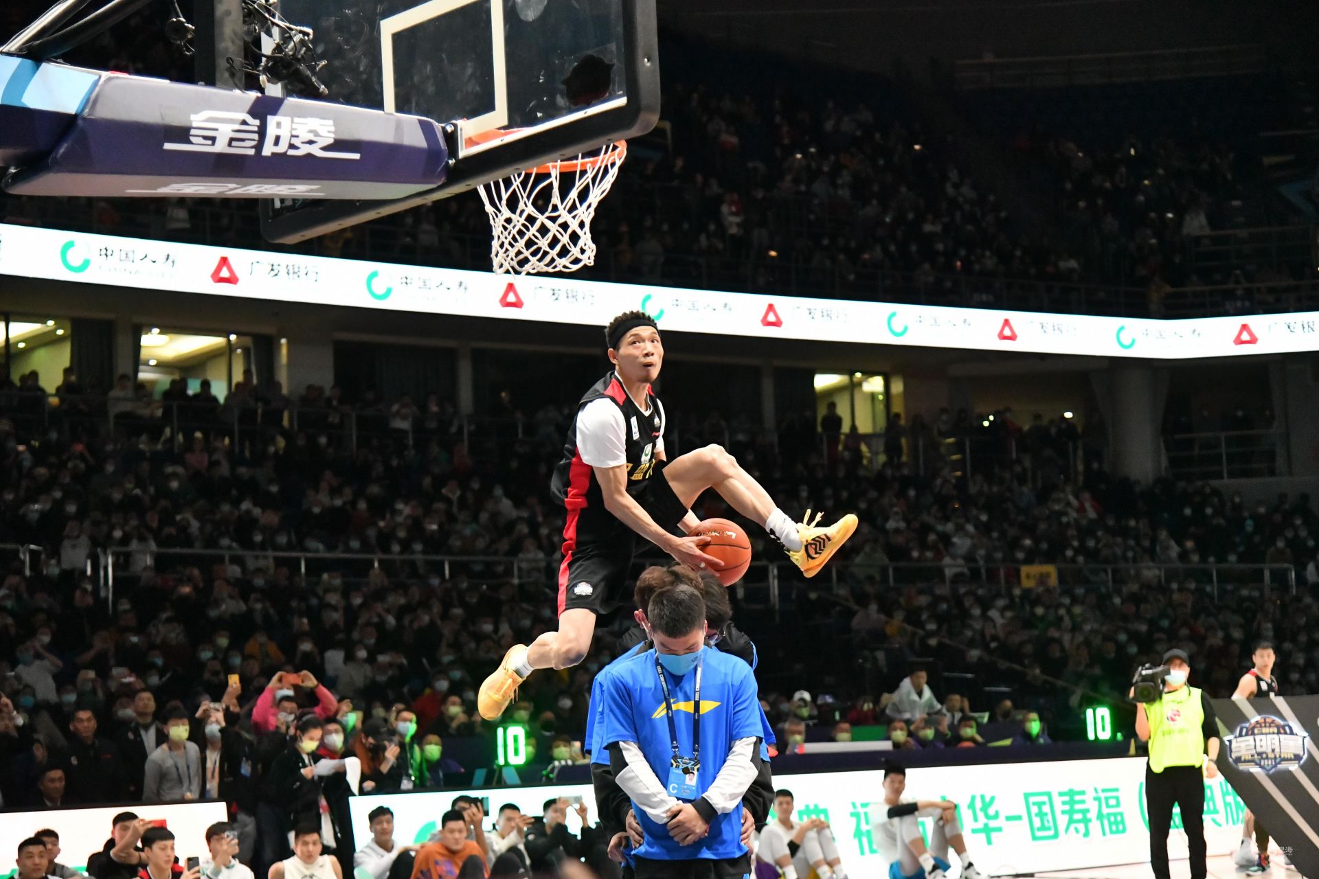 球技成为巴 球技成为巴