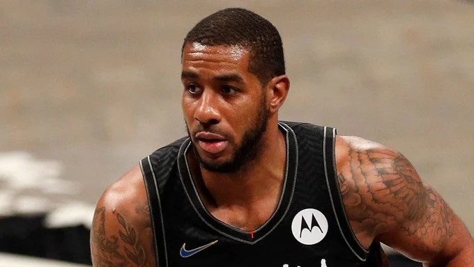 对话中脱颖 对话中脱颖