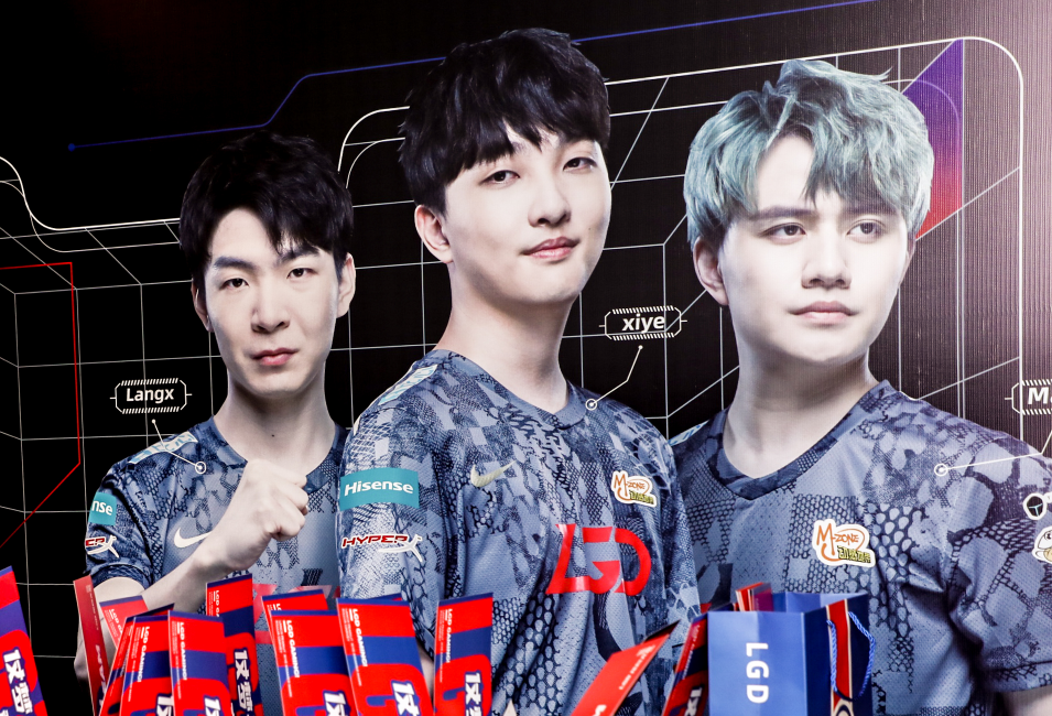 的访谈中都 的访谈中都