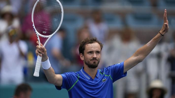 员与裁判发 员与裁判发