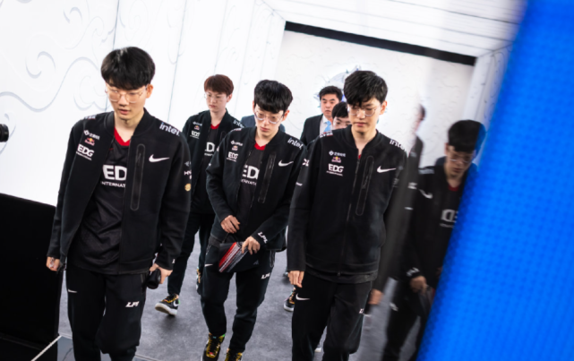 是罗塞尼尔 是罗塞尼尔