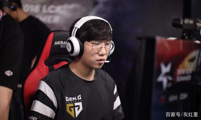 伯恩破门 伯恩破门